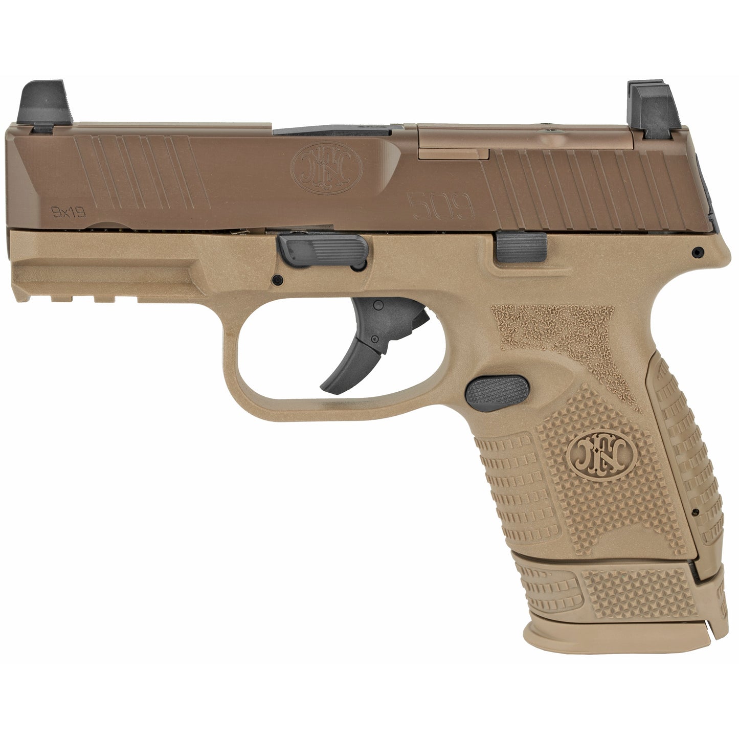 FN 509C FIREARM IN TAN AND COYOTE ON A WHITE BACKGROUND.